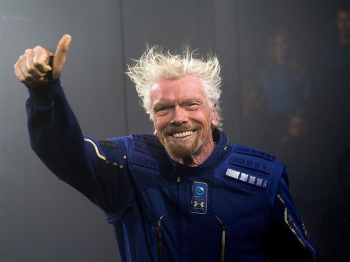 Richard Branson foi ao espaço nesse domingo